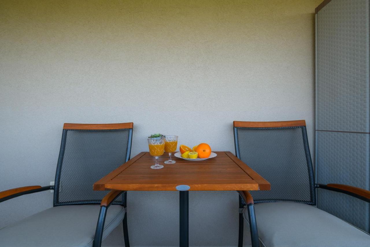 Sugar Apartment *
